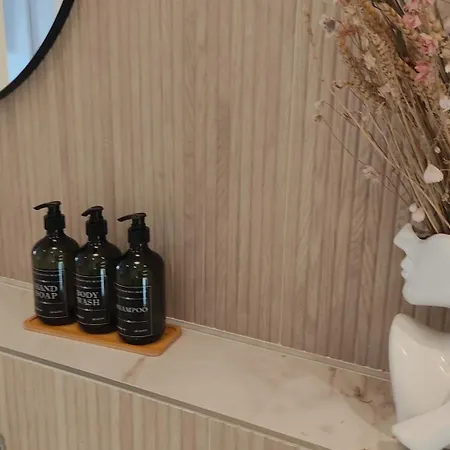 Superbe 3 Pieces Moderne Proche Vieux Port Et Palais Des Festivals A 50 M Des Plages *