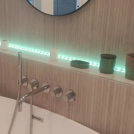 Superbe 3 Pieces Moderne Proche Vieux Port Et Palais Des Festivals A 50 M Des Plages